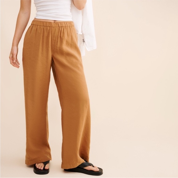 Madewell Pants - Madewell Pull-On Wide-Leg Pants in Softdrape Camel Brown Size Medium